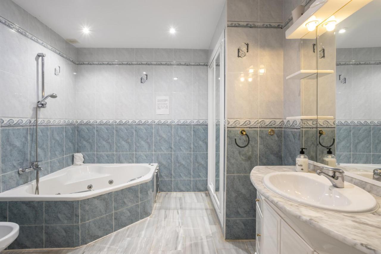 Las Flores 5 - Large Townhouse Nerja Εξωτερικό φωτογραφία